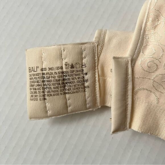 Bail Womens All Roundd comfort wireless Tan Bra 42DD NWT - Picture 2 of 5